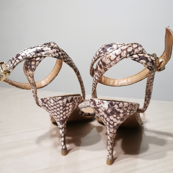 Report Signature Heels - Picture 5 of 10